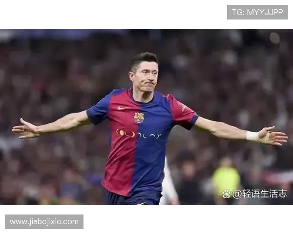 聚焦世界第一足球球星探寻其辉煌成就与背后励志奋斗历程