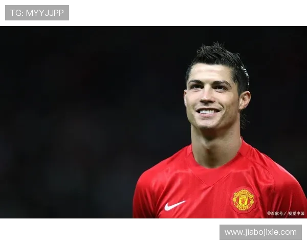 足球巨星C罗的传奇人生与无与伦比的赛场表现分析